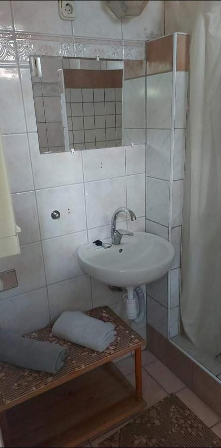 Badacsonyi Magan Szallas 바다초니토마이 외부 사진
